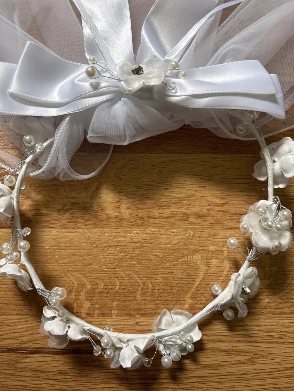 Girls headpiece - never worn